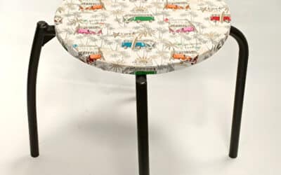Table d’appoint upcyclée – « van »